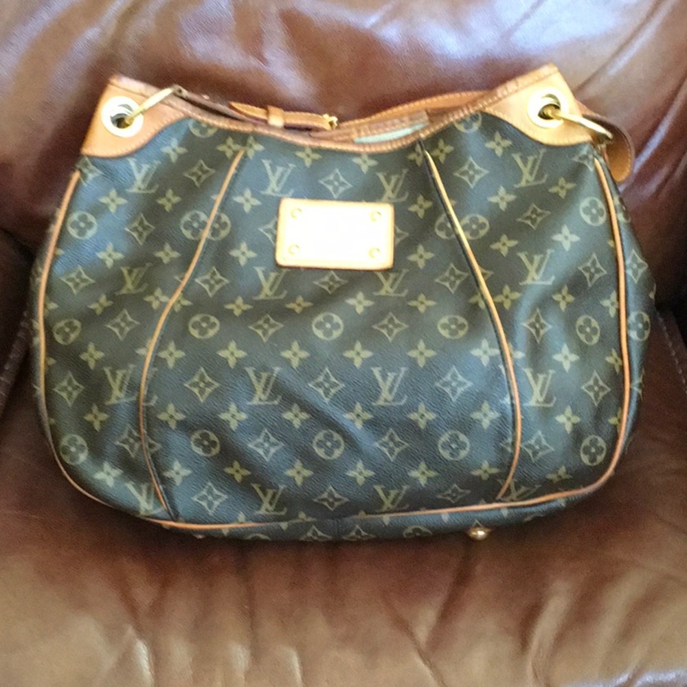 Authentic Louis Vuitton Galliera MM